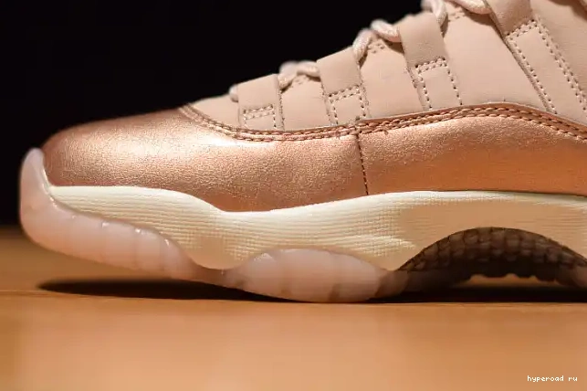 11 GS Rose Low Jordan Air Gold AH7860-105 0417